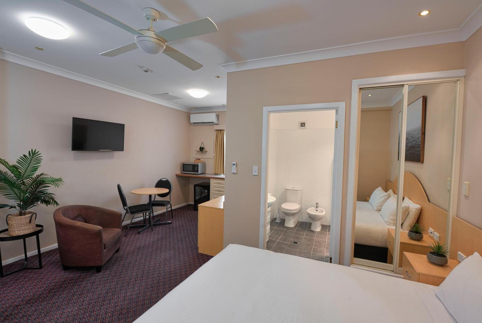 Blue Mountains Heritage Motel Катумба Экстерьер фото