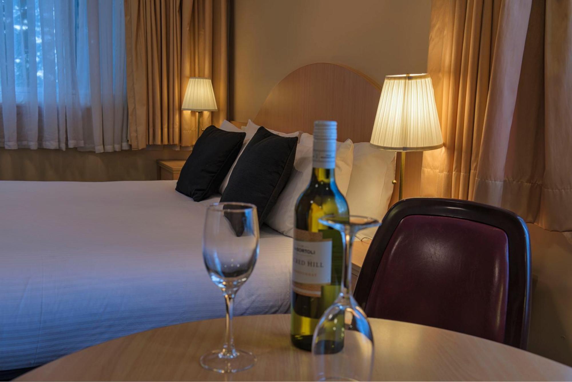 Blue Mountains Heritage Motel Катумба Экстерьер фото
