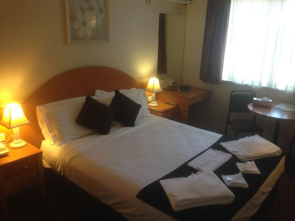 Blue Mountains Heritage Motel Катумба Экстерьер фото