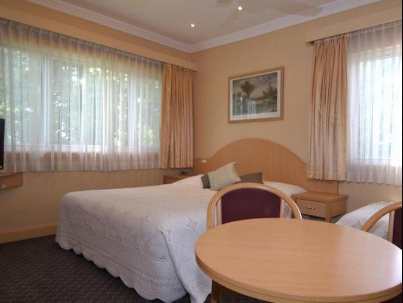 Blue Mountains Heritage Motel Катумба Экстерьер фото